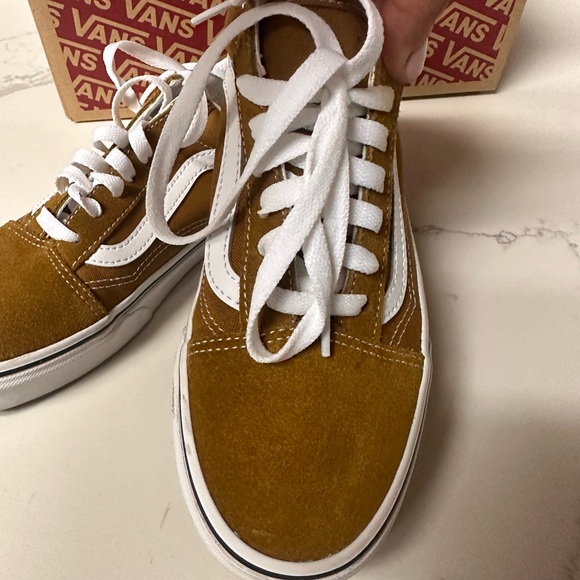 Super rare camel old school vans. Size 7.5 w - Picture 4 of 4